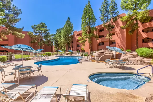 MLS: 6695319 Condo For Sale