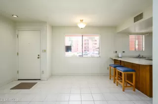 Photo #4: 6695319 Listing 