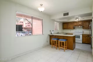 Photo #5: 6695319 Listing 