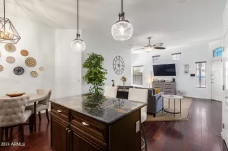 Photo #6: 6695331 Listing 