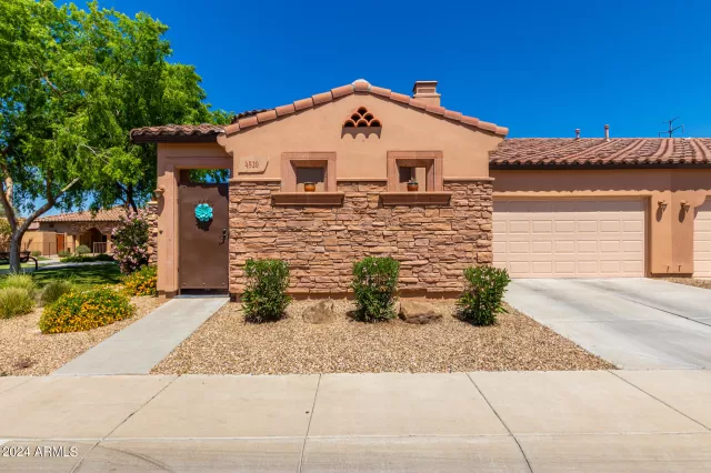 MLS: 6695335 Condo For Sale