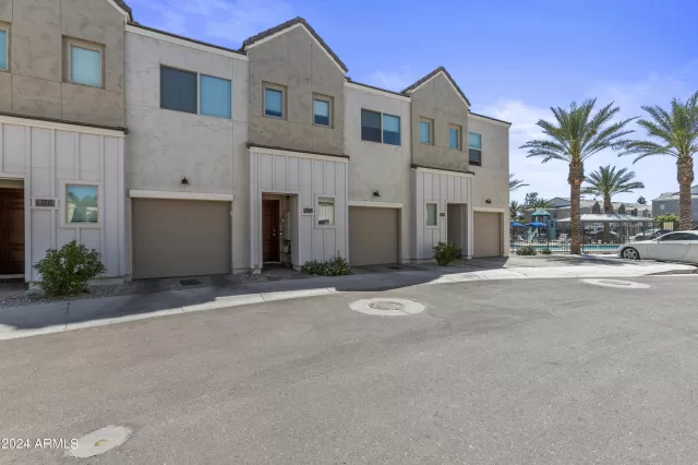 MLS: 6695460 Condo For Sale