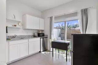 Photo #5: 6695460 Listing 