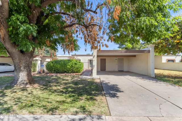 MLS: 6695641 Condo For Sale