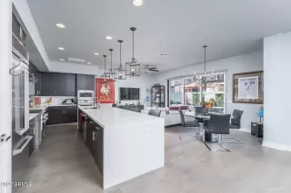 Photo #4: 6695719 Listing 
