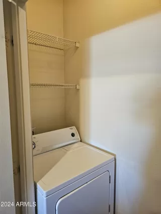 Photo #5: 6695740 Listing