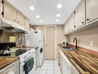 Photo #3: 6695764 Listing