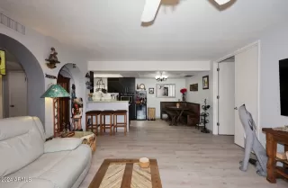 Photo #5: 6695776 Listing 