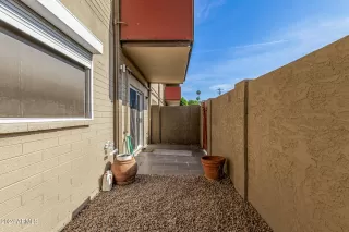 Photo #4: 6695781 Listing 