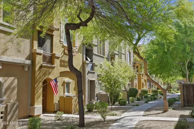 MLS: 6695782 Condo For Sale