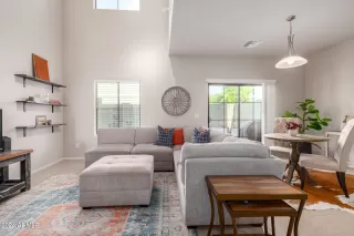 Photo #2: 6695909 Listing 