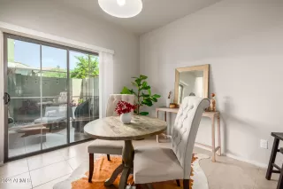 Photo #3: 6695909 Listing 