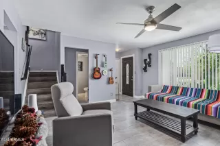 Photo #3: 6696308 Listing 