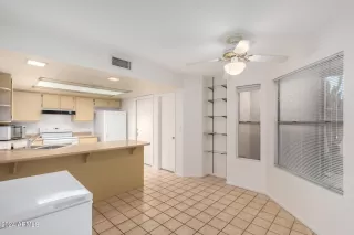 Photo #3: 6696503 Listing