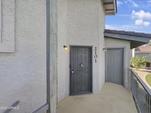 MLS: 6696541 Condo For Sale