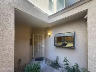 Photo #4: 6696590 Listing 