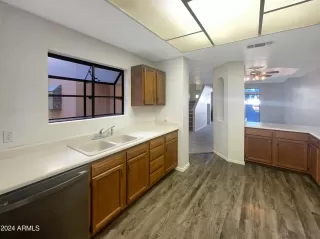 Photo #5: 6696590 Listing 