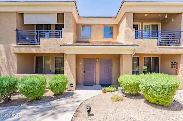 MLS: 6696688 Condo For Sale