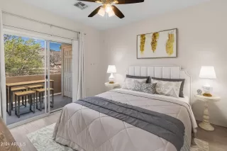 Photo #5: 6696741 Listing