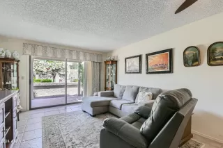 Photo #4: 6697024 Listing