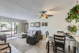 Photo #6: 6697024 Listing