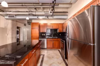 Photo #5: 6697069 Listing