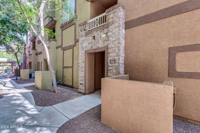 MLS: 6697163 Condo For Sale