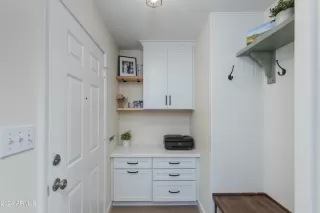 Photo #2: 6697196 Listing