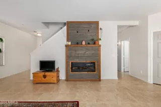 Photo #3: 6697217 Listing 