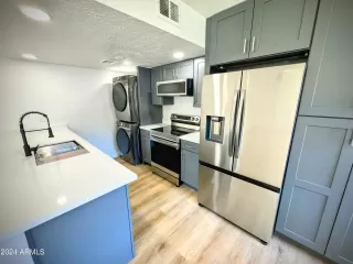 Photo #3: 6697273 Listing 