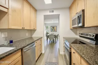 Photo #4: 6697335 Listing 