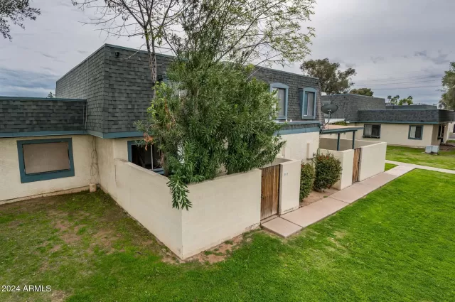 MLS: 6697357 Condo For Sale