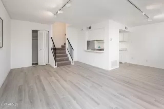 Photo #4: 6697357 Listing 