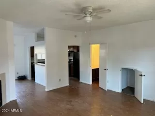 Photo #5: 6697378 Listing