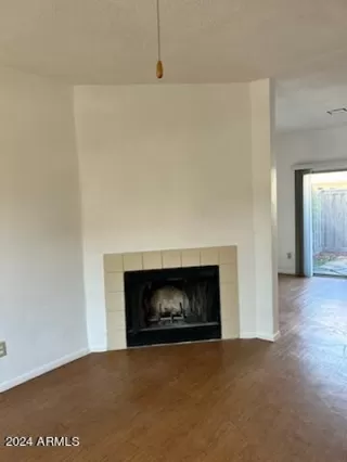 Photo #6: 6697378 Listing