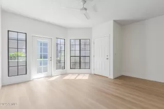 Photo #4: 6697430 Listing