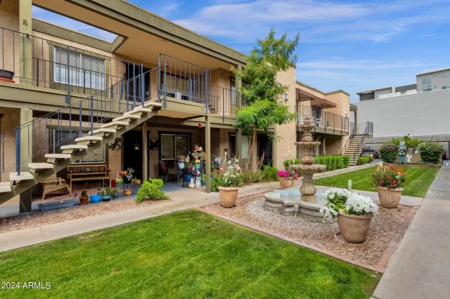 MLS: 6697596 Condo For Sale