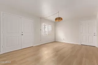 Photo #5: 6697703 Listing