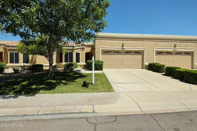 MLS: 6697796 Condo For Sale