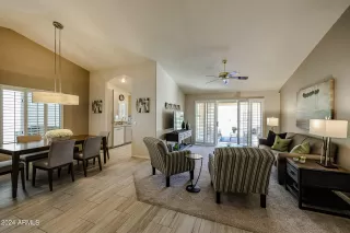 Photo #5: 6697796 Listing 