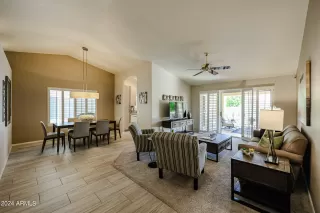 Photo #6: 6697796 Listing 