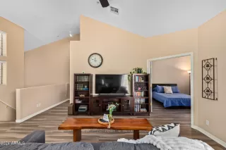 Photo #3: 6697833 Listing 