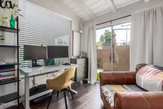 Photo #6: 6697973 Listing