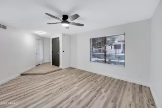 Photo #2: 6698146 Listing