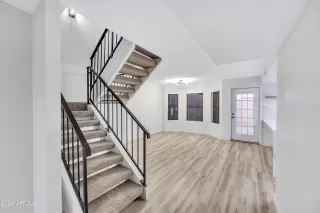 Photo #4: 6698146 Listing