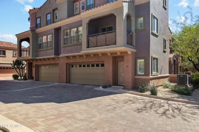 MLS: 6698165 Condo For Sale