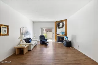 Photo #2: 6698431 Listing 