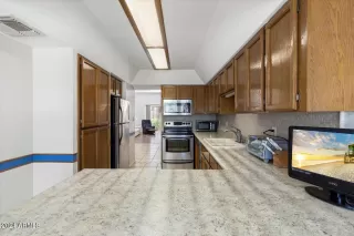 Photo #4: 6698431 Listing 