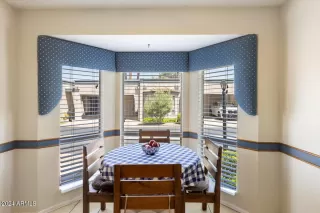 Photo #6: 6698431 Listing 