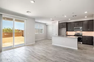 Photo #2: 6698443 Listing
